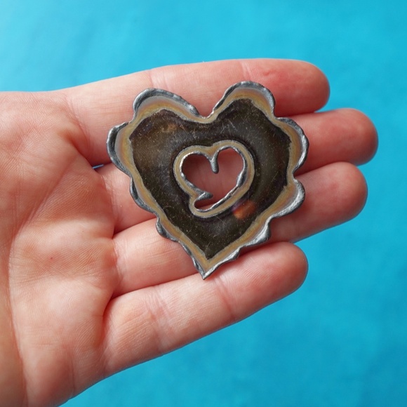 Vintage 1970s Brutalist Cutout Heart Brooch — Oxidized Mixed Metal Finish - Picture 3 of 3